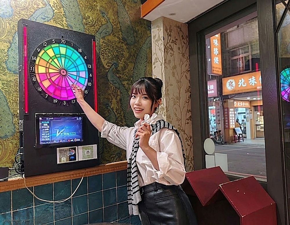 台南包棟推薦|梧藏美萊茵:中西區質感老宅,竟然有專屬停車位、KTV 與遊戲機! - 第6張圖 台南包棟推薦|梧藏美萊茵:中西區質感老宅,竟然有專屬停車位、KTV 與遊戲機!