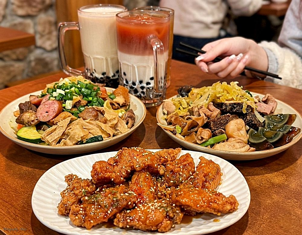 【台南北區美食】丹瓦樓 DANWA HOUSE：海安路宵夜必收！蒜香老滷味、涮嘴炸翅刀，還有文青感十足的質感茶飲。