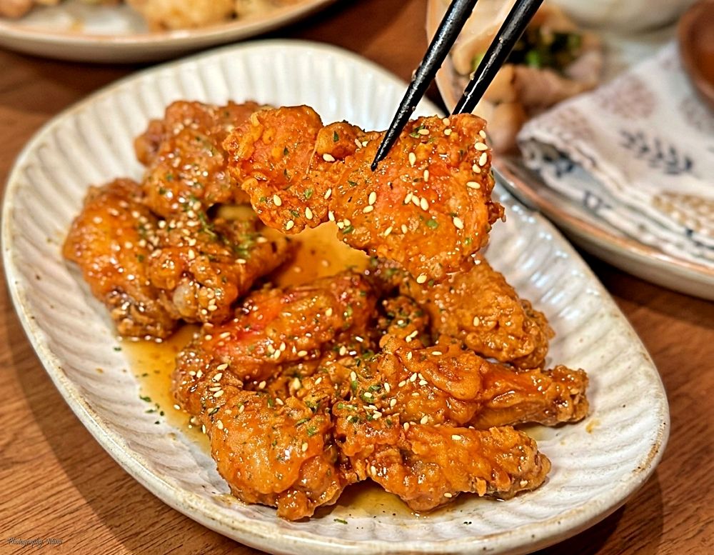 【台南北區美食】丹瓦樓 DANWA HOUSE：海安路宵夜必收！蒜香老滷味、涮嘴炸翅刀，還有文青感十足的質感茶飲。