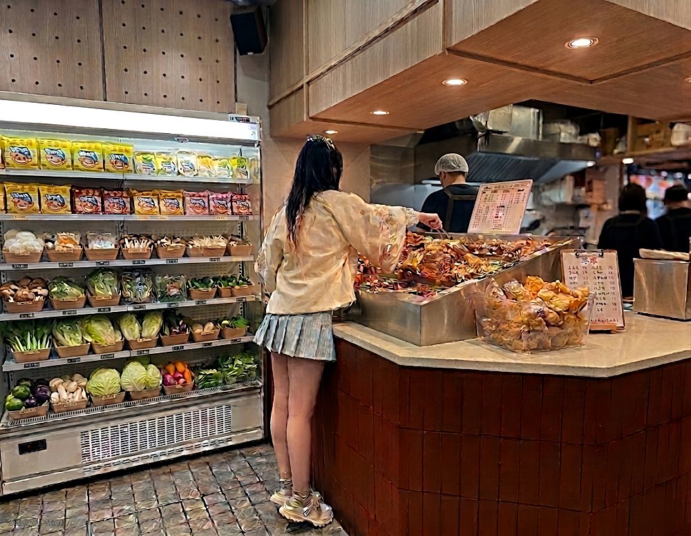 【台南北區美食】丹瓦樓 DANWA HOUSE：海安路宵夜必收！蒜香老滷味、涮嘴炸翅刀，還有文青感十足的質感茶飲。